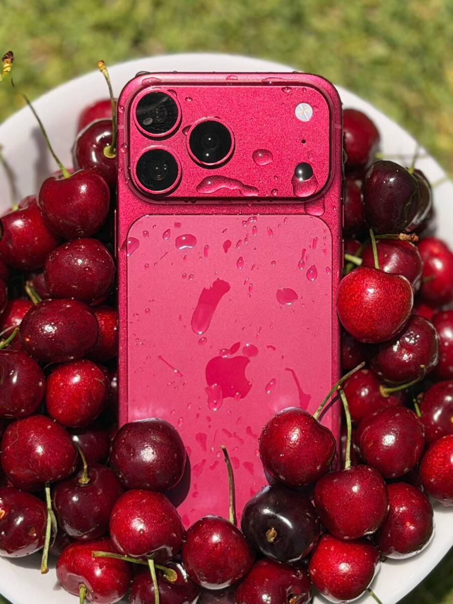 iPhone 18 Pro Max показали на нових витоках у трьох кольорах